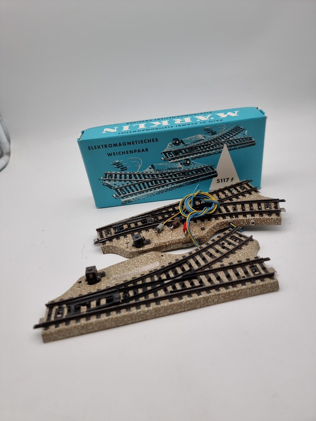 Märklin H0 5117 Weichenpaar guter getesteter Zustand in OVP Mit Querlochstecker