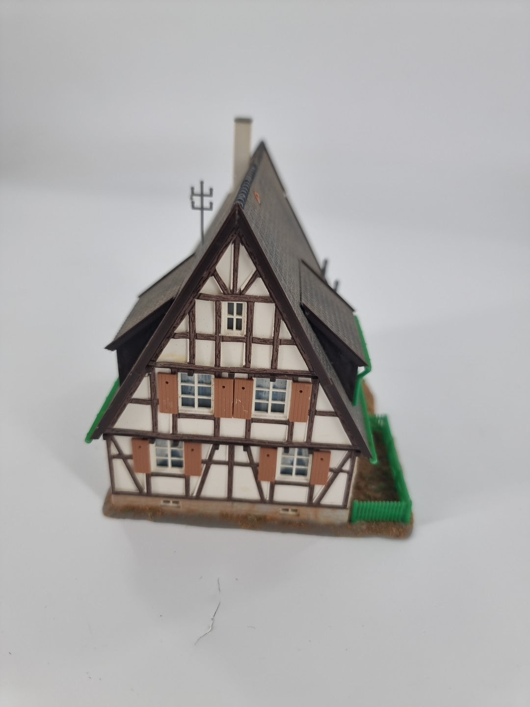 Kibri - J 785 H0 Fachwerkhaus Bauernhaus fertig aufgebaut