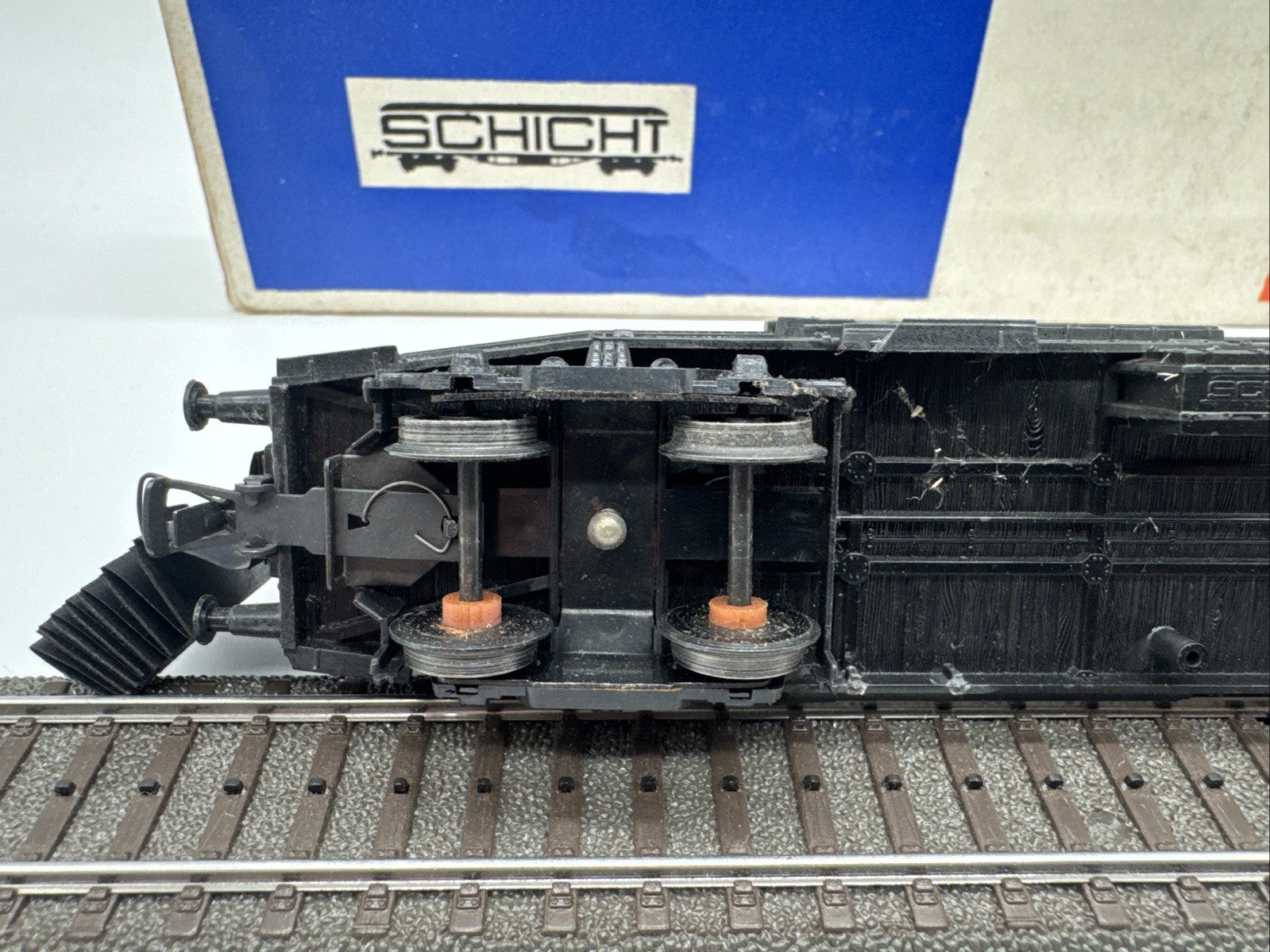 Schicht H0 Gepäckwagen DR 621-038