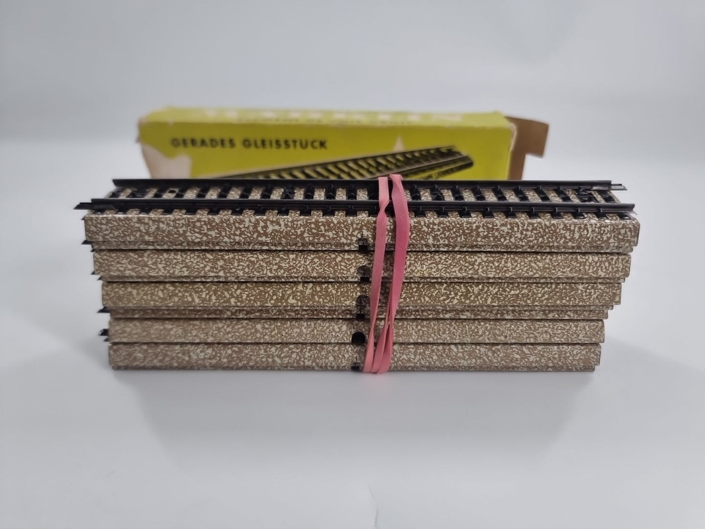 Märklin H0 5106 1/1  10 x Gerades Gleis 180 mm gut in OVP