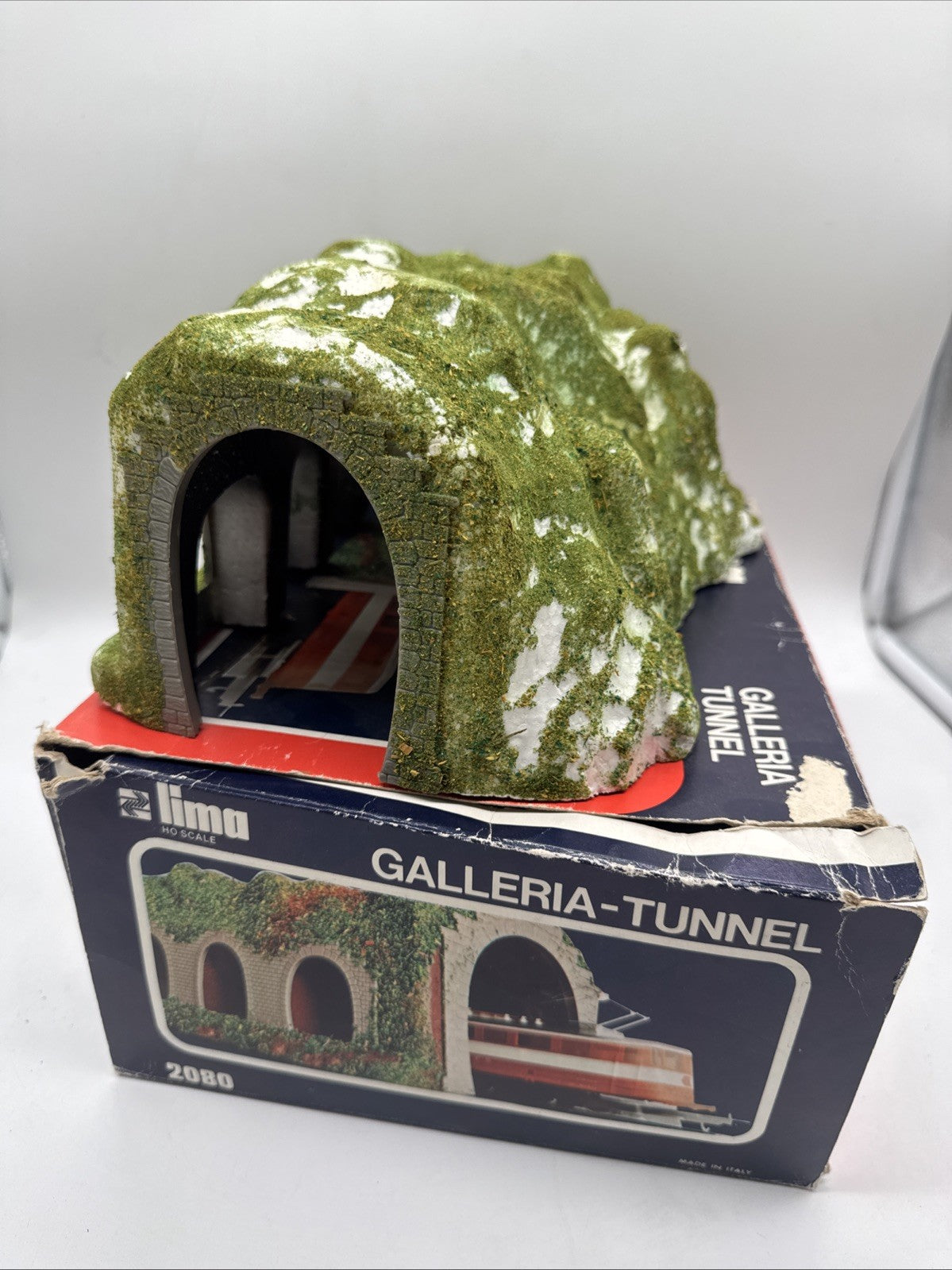 Lima 2080 Galeria Tunnel OVP 