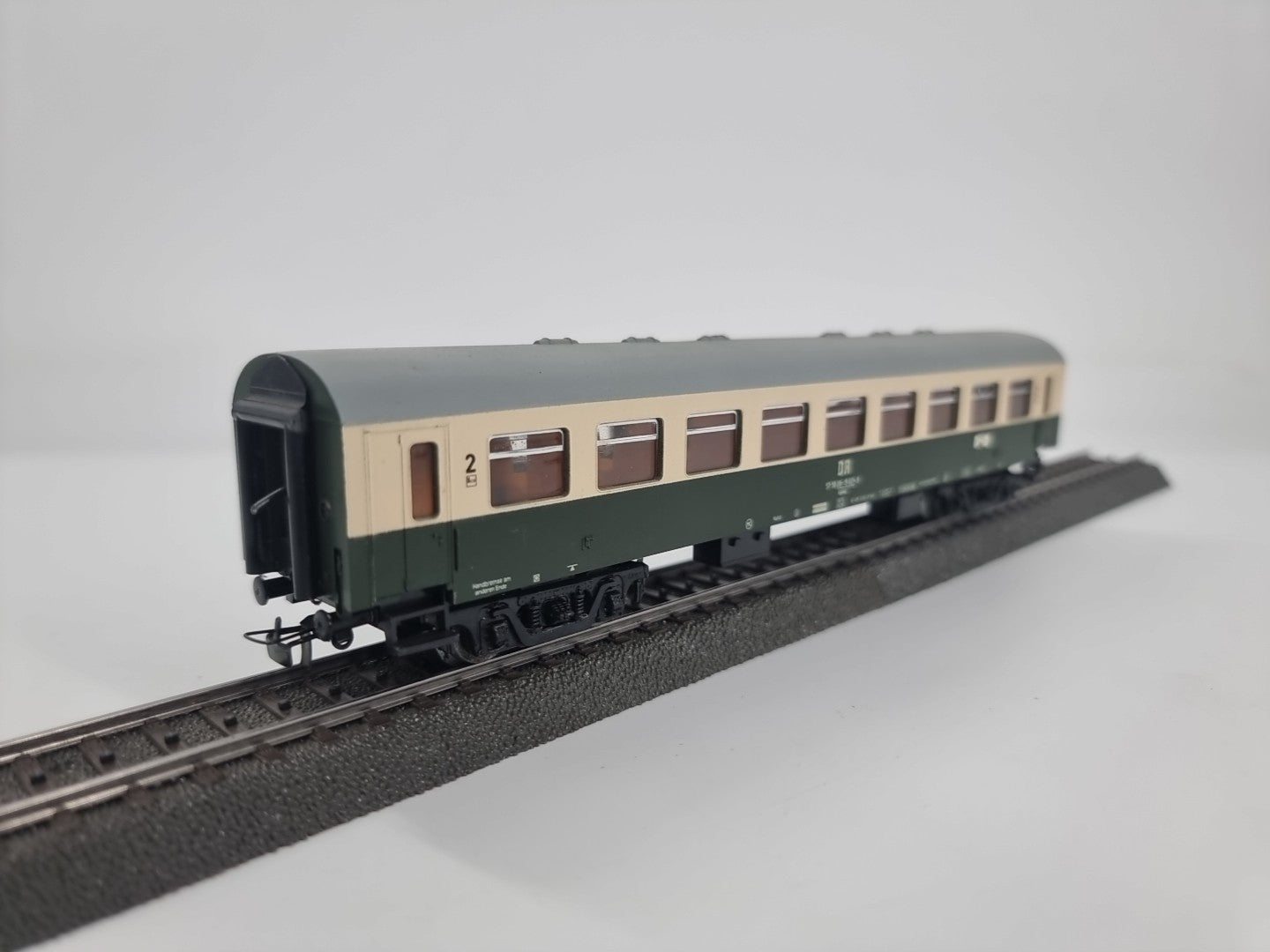 SCHICHT Personenwagen DR 575028-15021-8 Bghwe H0 Elfenbein/grün