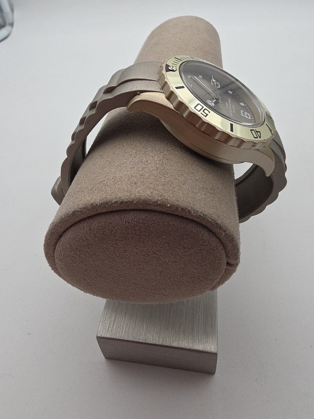 ASCOT Herren Armbanduhr Quarz – 5 BAR – Silikonarmband – sportlich – beige/gold