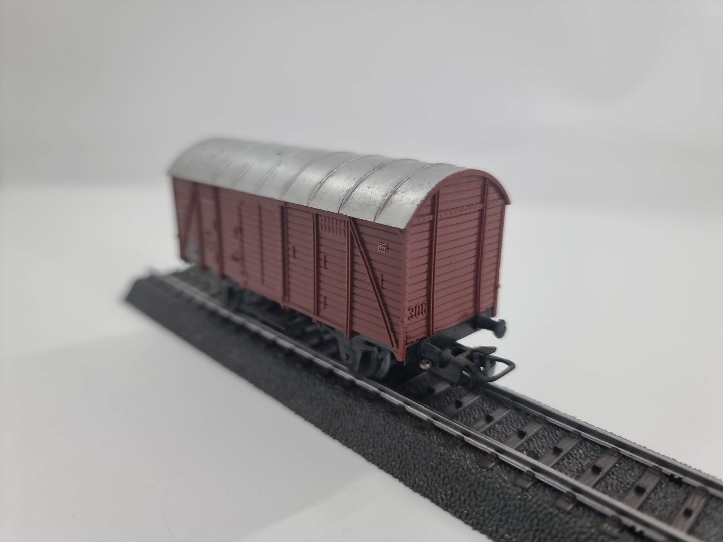Märklin gedeckter Güterwagen - DB - 248  847 GmbH 39 - braun - H0 1:87