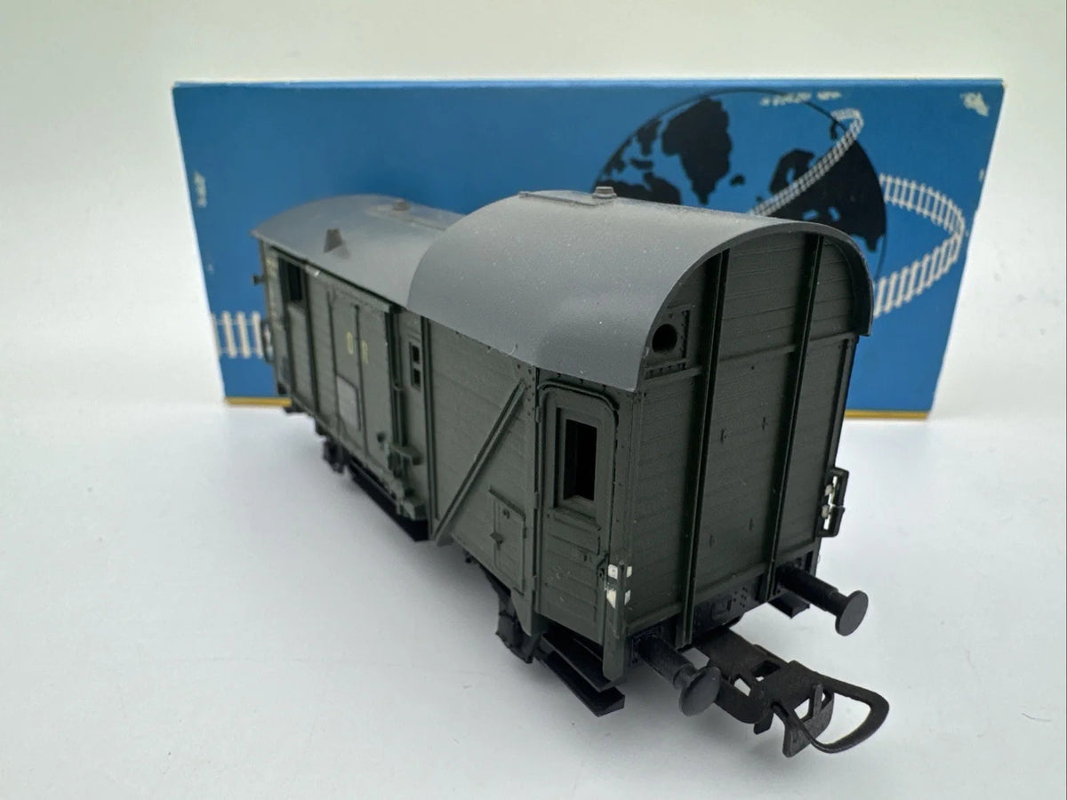 Piko Güterwagen ME 143-01 grün gedeckt