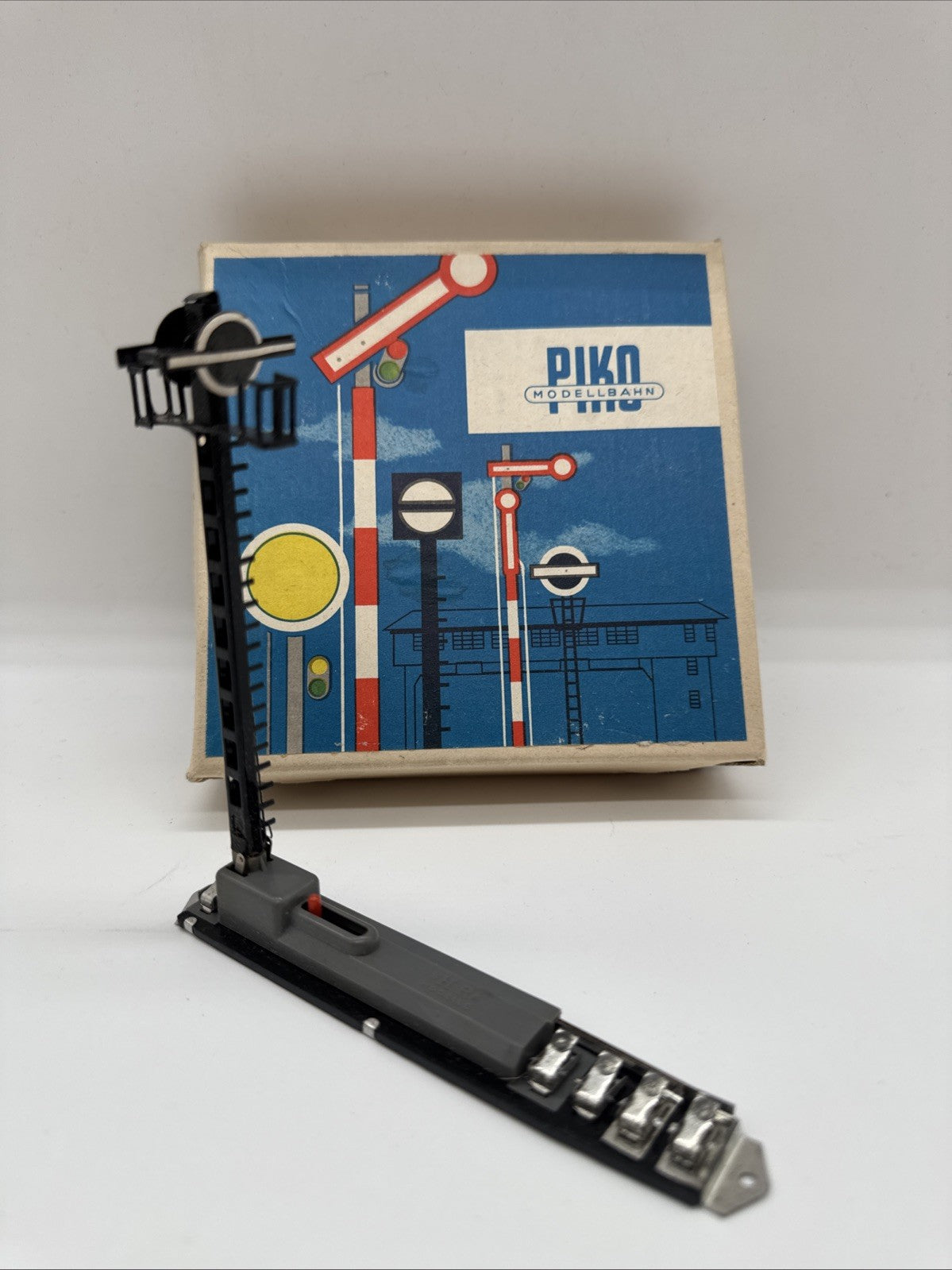 Piko H0 5457111/519/0011 Form-Hauptsignal, 1-flügelig