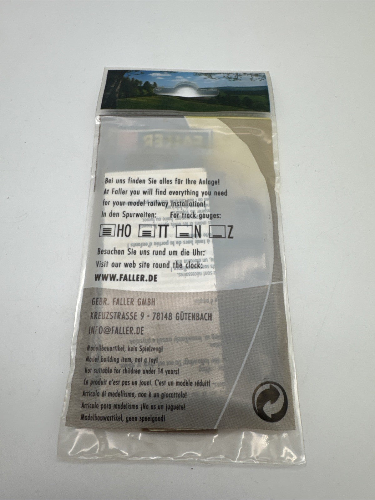 Faller 272911 Sensen, Rechen, Heugabeln,  N, OVP