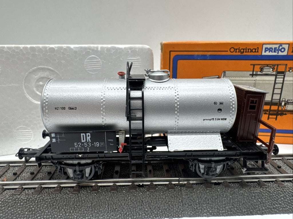 Prefo H0 Kesselwagen silber mit Bremserhaus 52-53-19 OVP Top Zustand #10