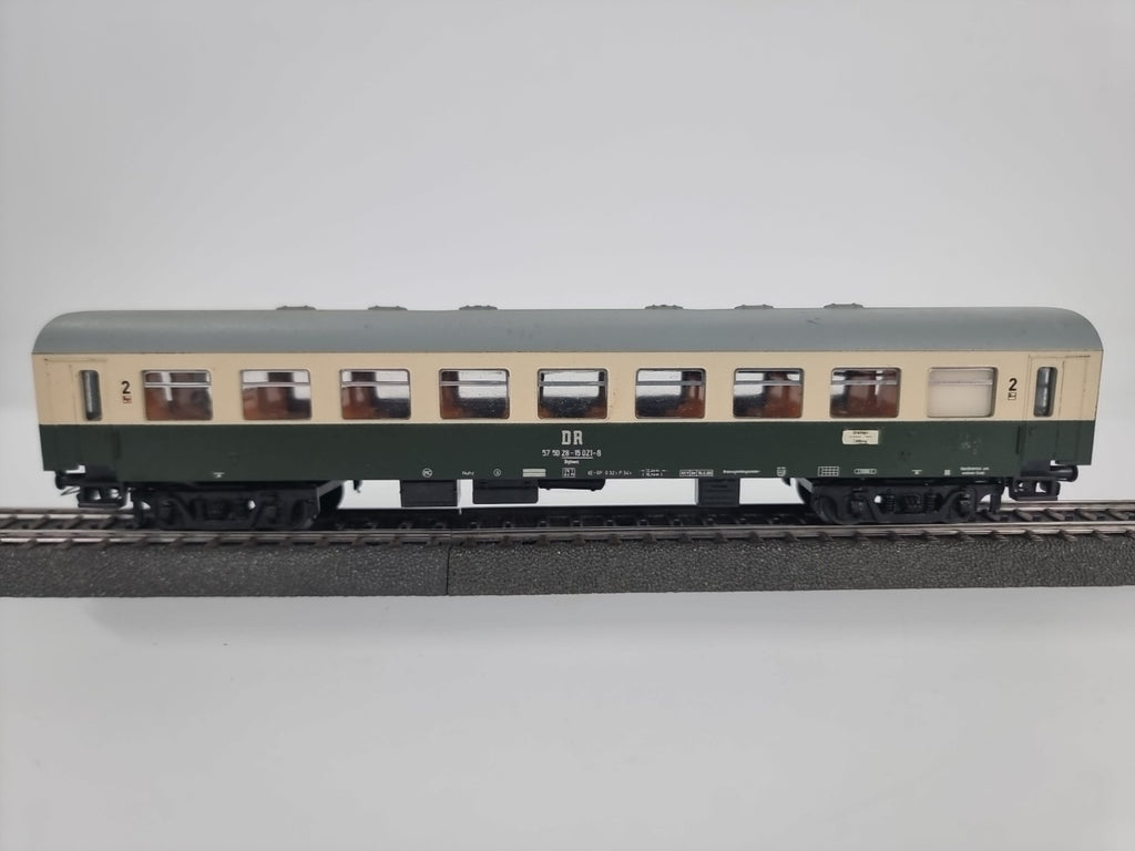 SCHICHT Personenwagen DR 575028-15021-8 Bghwe H0 Elfenbein/grün