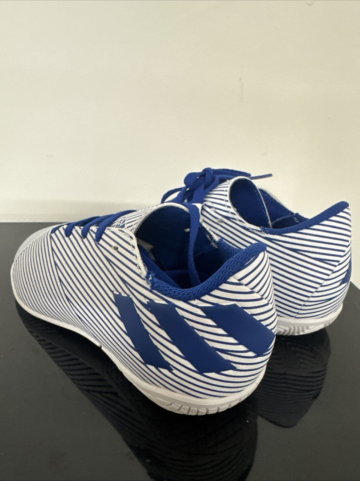 Adidas Nemeziz 19.4 Indoor Kinder Fußballschuh Größe 32 