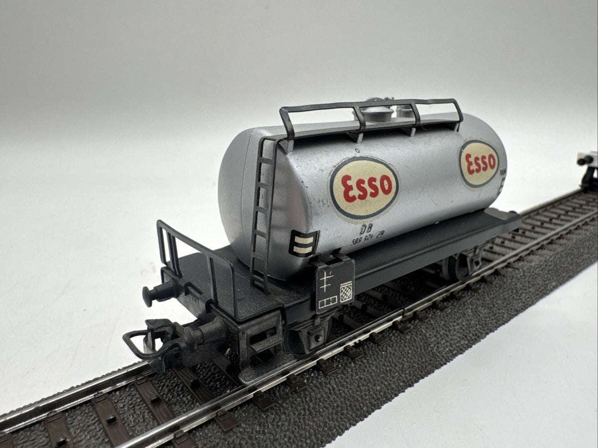 Märklin H0 4501 Güterwagen Kesselwagen "ESSO" 599 304 DB #351