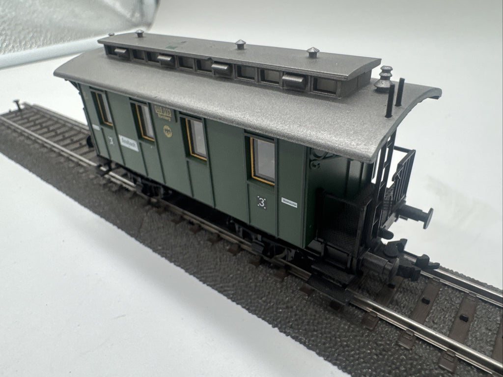 Fleischmann H0 5051 Personenwagen 3. Kl. 049 033 DRG 2-Leiter-Achsen #765