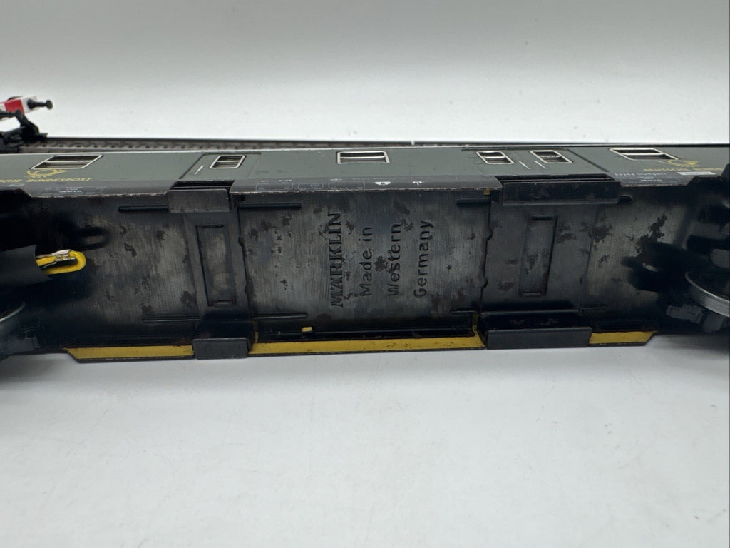 Märklin H0 4047 Reisezugwagen Post 4m der DB Beleuchtet #379