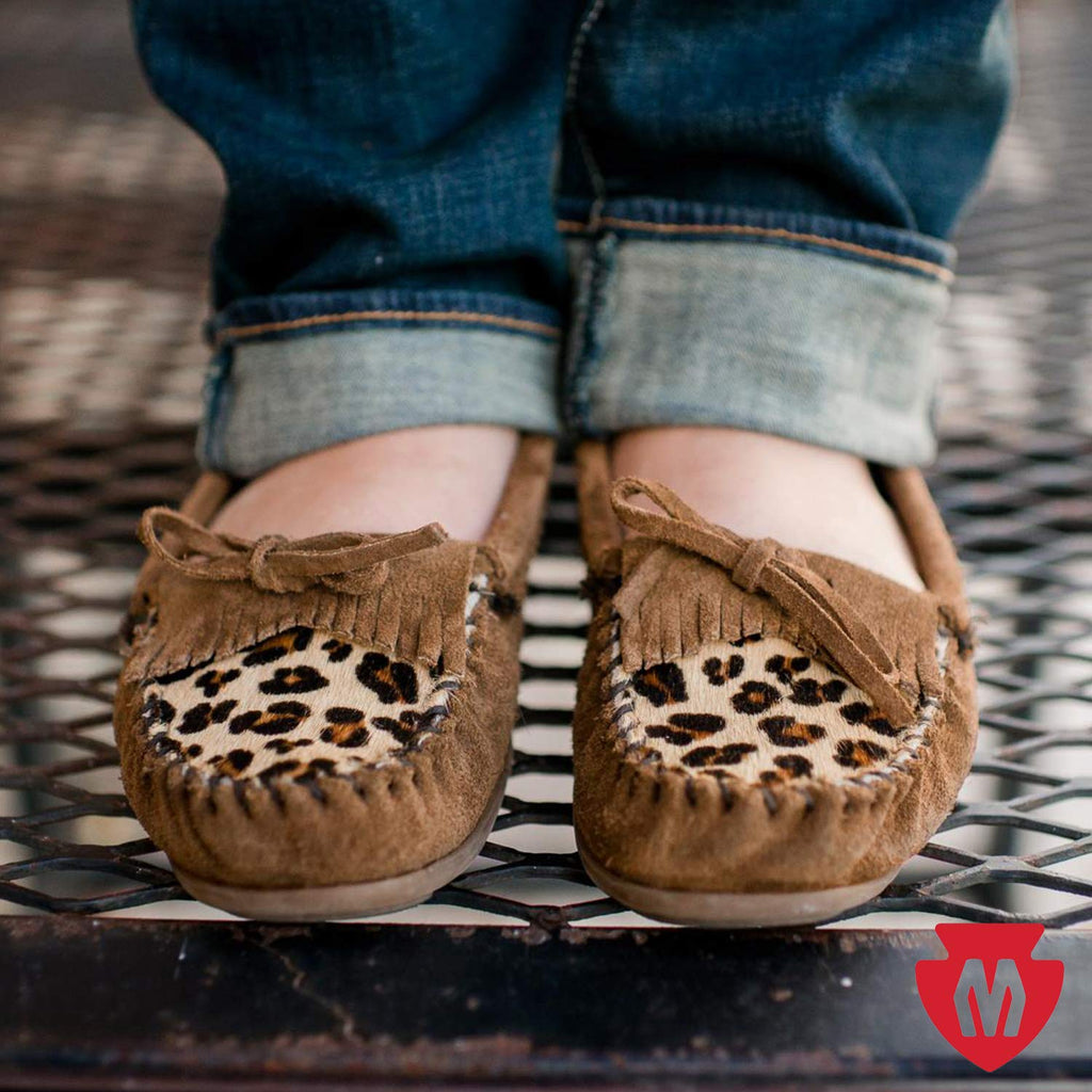 Minnetonka Leopard Kilty Moc Damen Mokassin